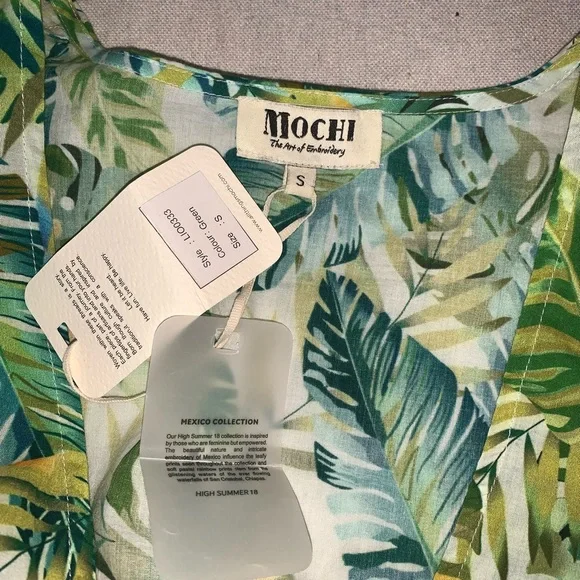 All Things Mochi Liona Mini Dress Tropical Floral Fit Flare Green Sz S NWT! - Picture 7 of 7